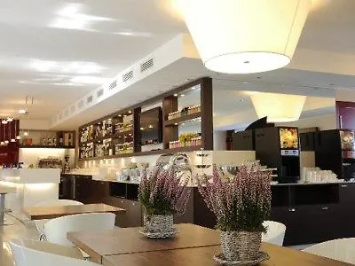 Base Hotel To Stay Noventa di Piave 4*,  Italy